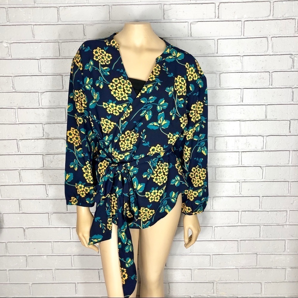 J.‎ Crew Women’s Drapey crepe wrap top in floral - Size M